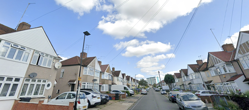 Feltham Middx TW13 Ground Rent Reversion For Sale 68 Year Leases
