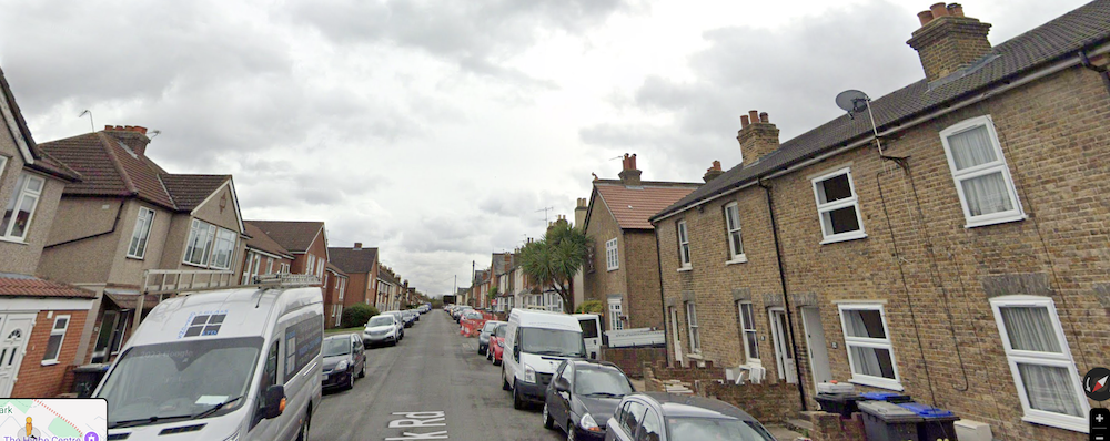 Staines Middx TW18 Ground Rent Reversion For Sale 69 Year Leases